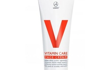 Крем для лица с питательным комплексом витаминов VITAMIN CARE FACE CREAM
